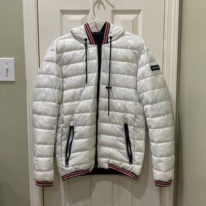 Calvin Klein men’s small white puffer jacket